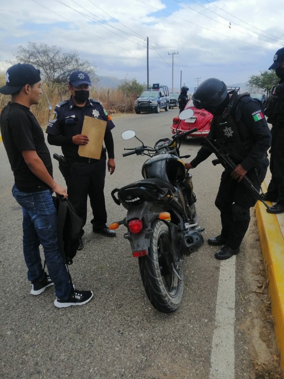 Esta accion se da en coordinacion con la policia estatal y Agentes de Transito Municipales.